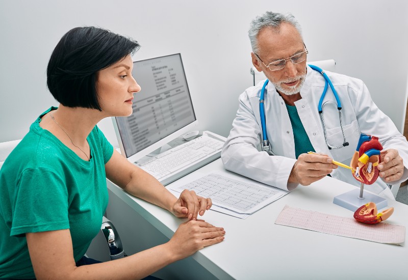 Patient visiting a cardiologist for heart disease treatment in Sugar Land, TX